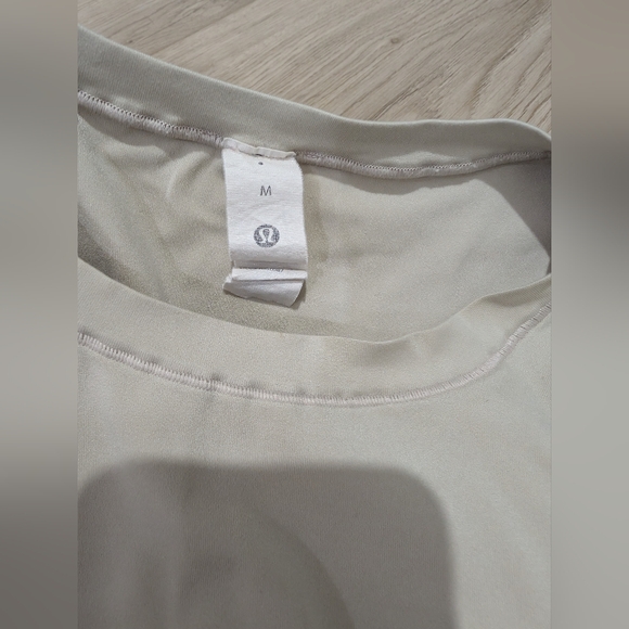 Lululemon Wundermost Ultra-Soft Nulu Crewneck Long-Sleeve Shirt Bone - Picture 4 of 9